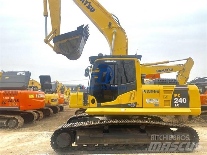 Komatsu PC 240 -8 Bandgrävare