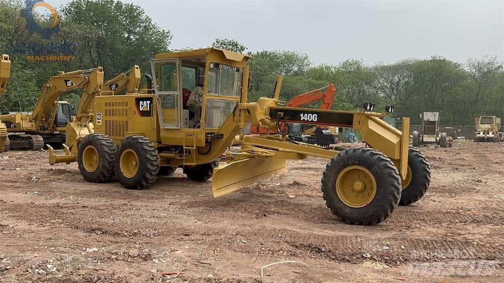 CAT 140 G Väghyvlar