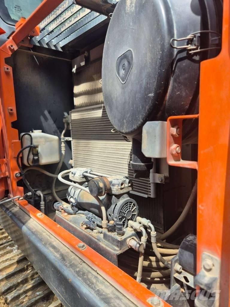 Doosan DX 300 LC-5 Bandgrävare