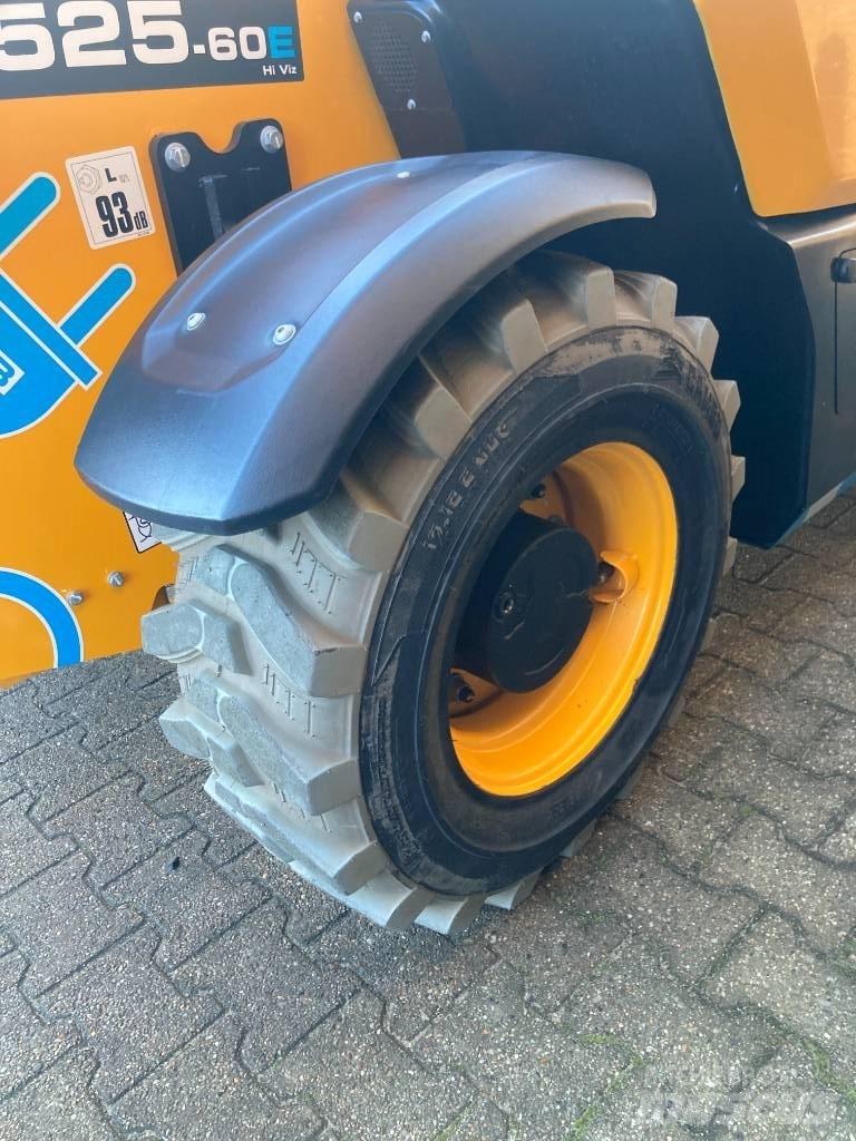 JCB 525-60 E Teleskoplastare