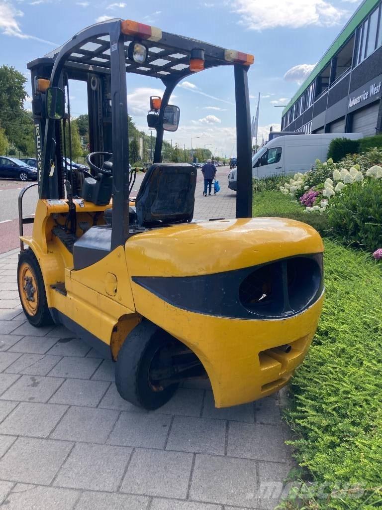 Maximal FD30T Dieselmotviktstruckar