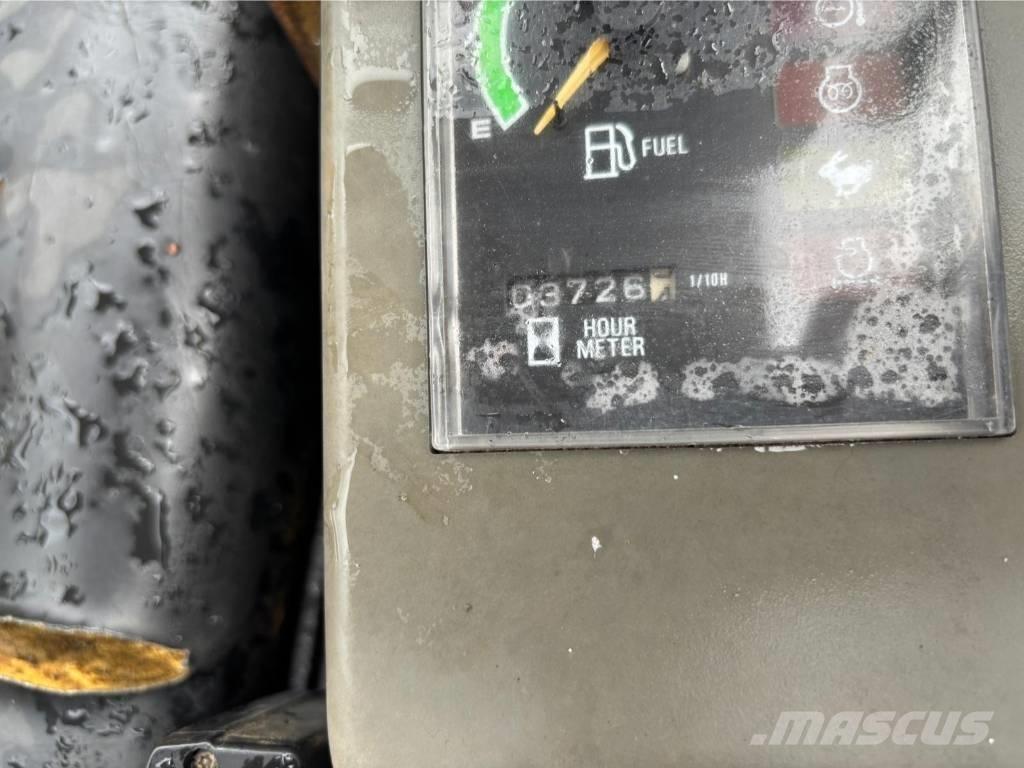 Takeuchi TB 23 R Minigrävare < 7t