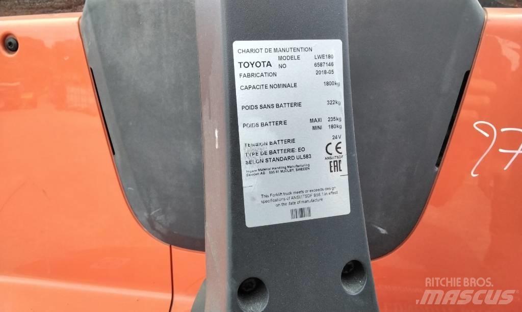 Toyota LWE180 Låglyftare utan plattform