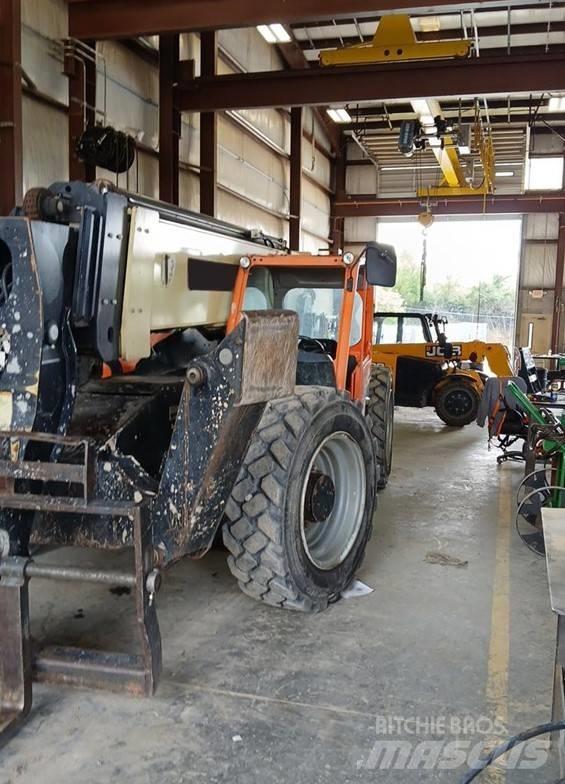 JLG 1055 Teleskoplastare