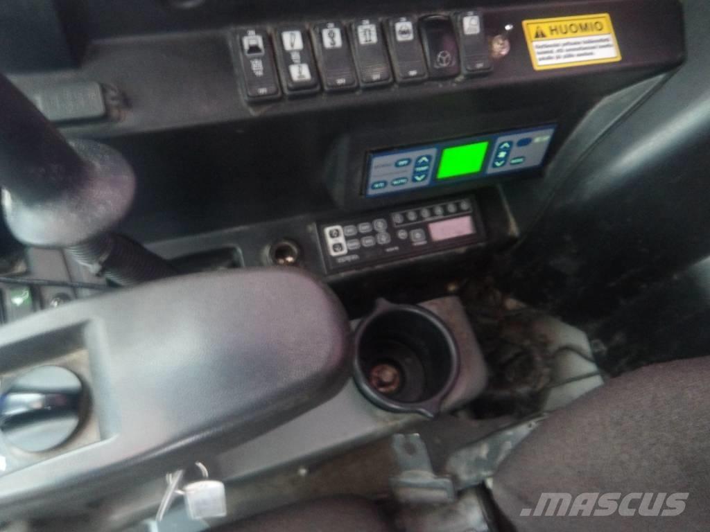 Takeuchi TB 295 W Hjulgrävare