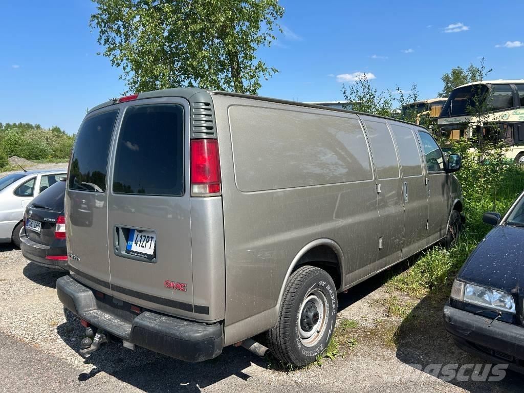 GMC Savana G3500 Lätta skåpbilar