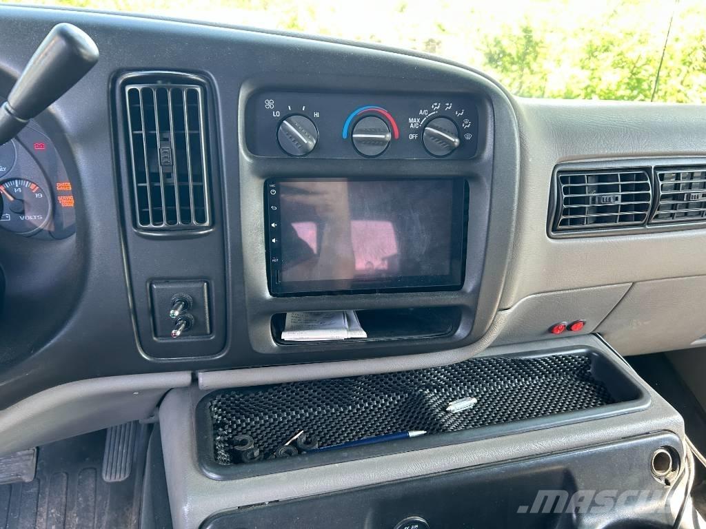GMC Savana G3500 Lätta skåpbilar