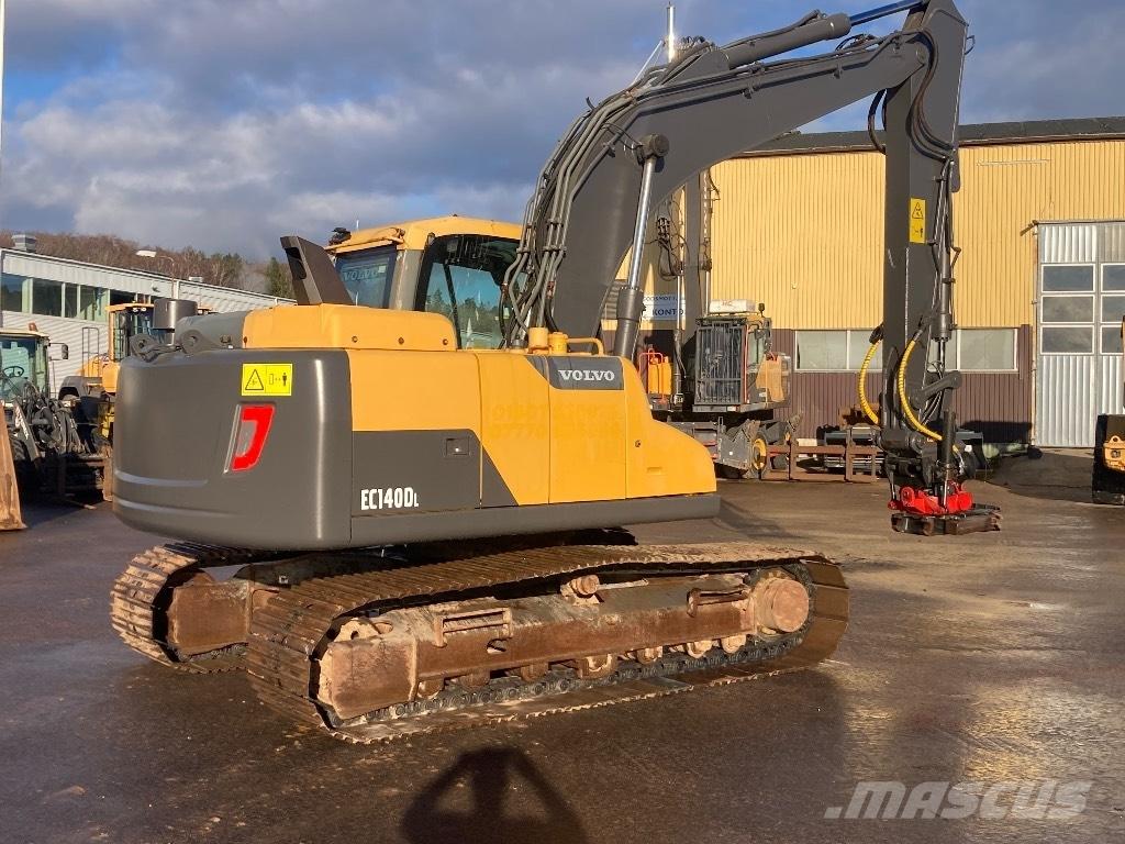 Volvo EC 140 DL Bandgrävare
