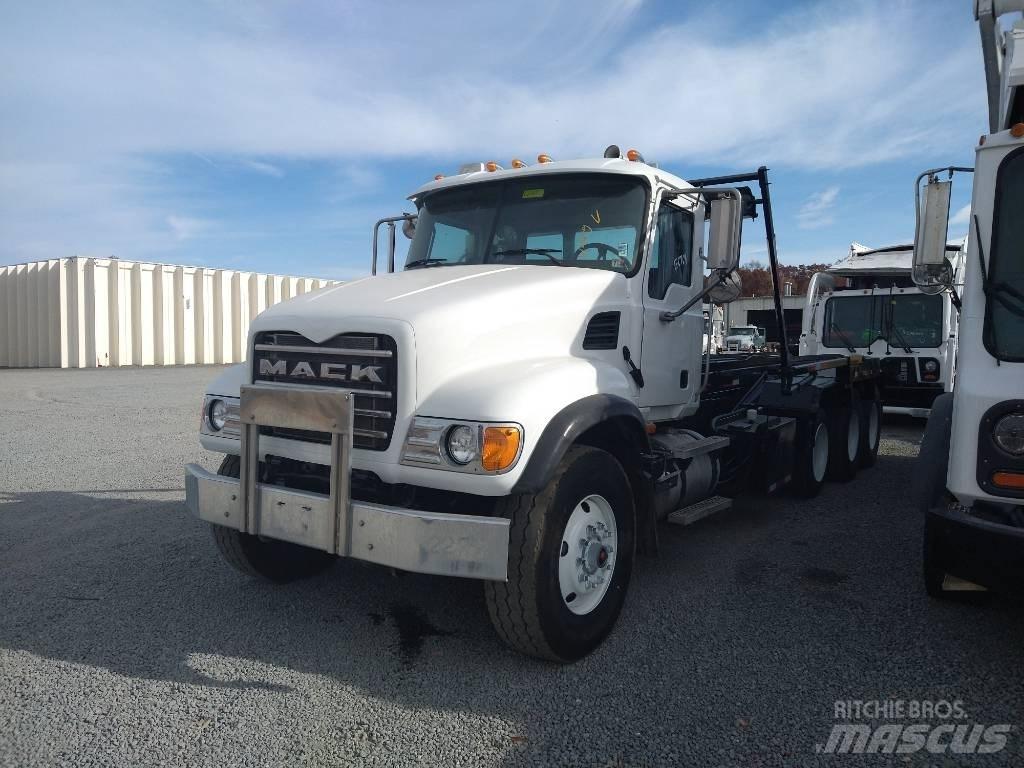 Mack Granite Sopbilar