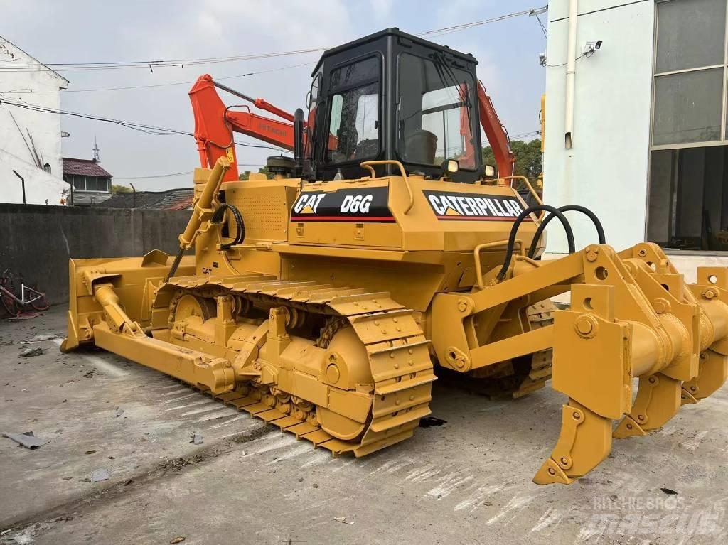 CAT D8 Väghyvlar