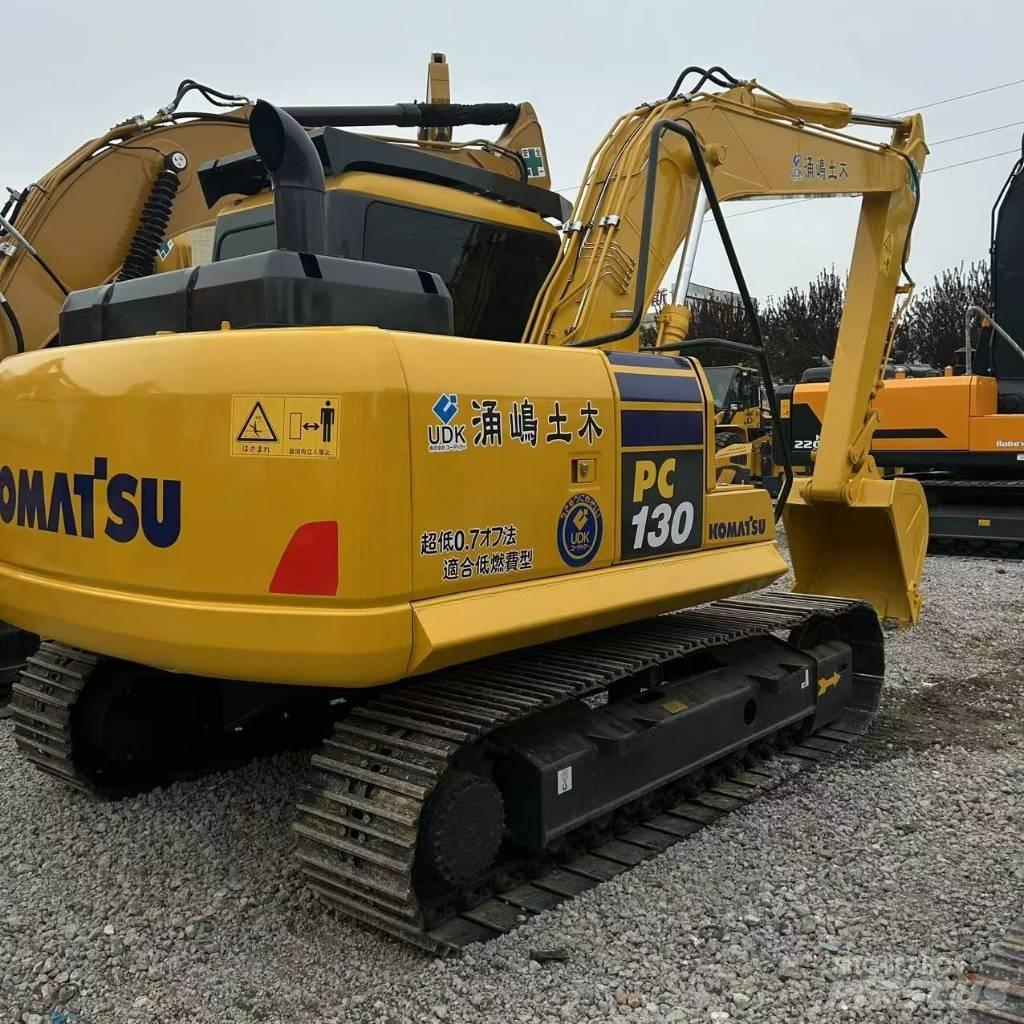 Komatsu 130-7 Bandgrävare