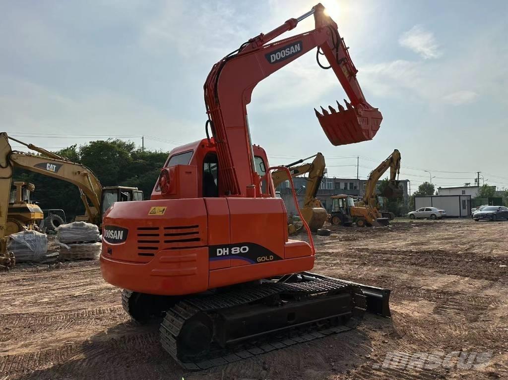 Doosan DH 80 Bandgrävare