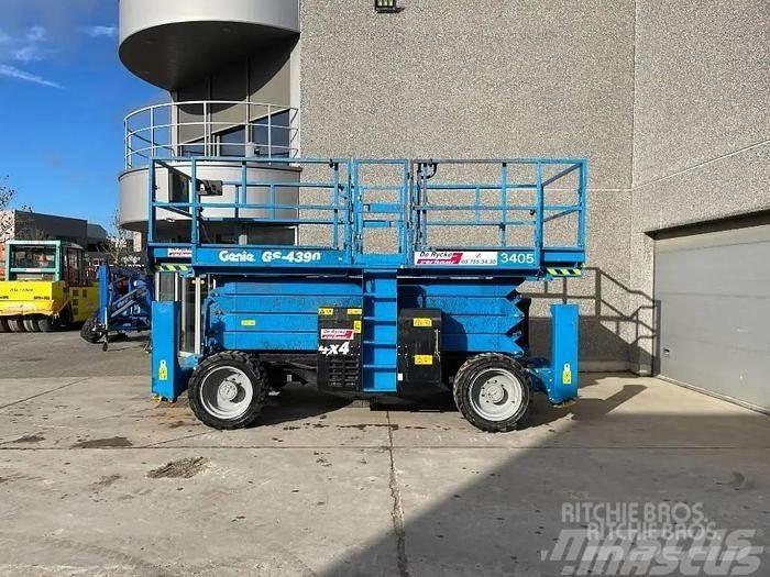 Genie GS4390RT Saxliftar