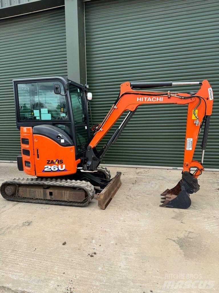 Hitachi 26U-6 CR Minigrävare < 7t
