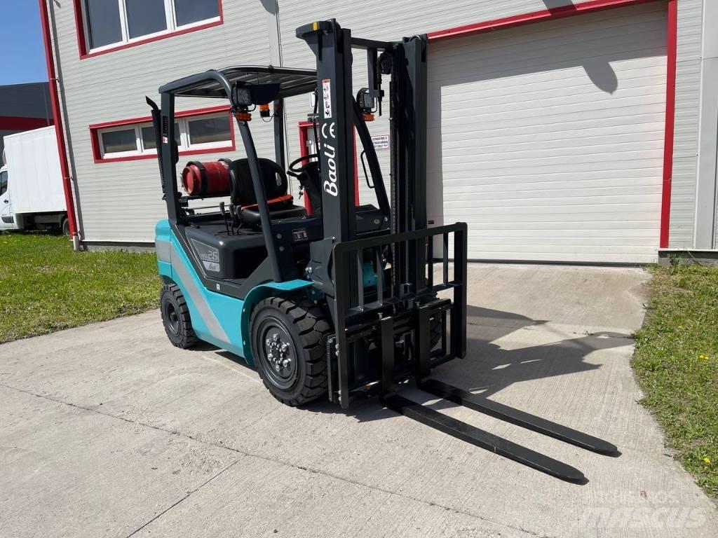 Baoli KBG 25 Gasolmotviktstruckar
