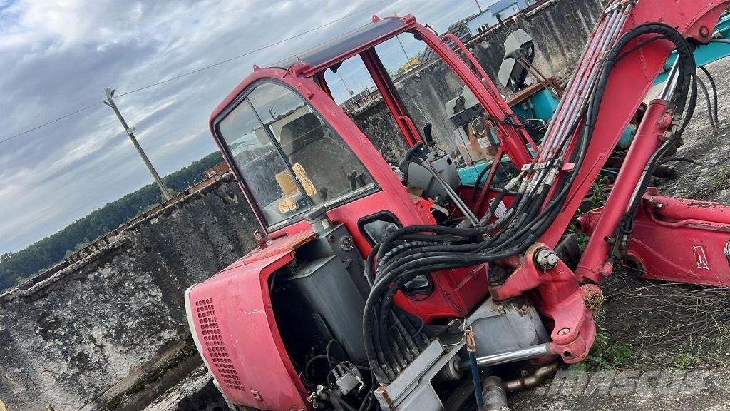 Neuson 5002 Hytter och interiör