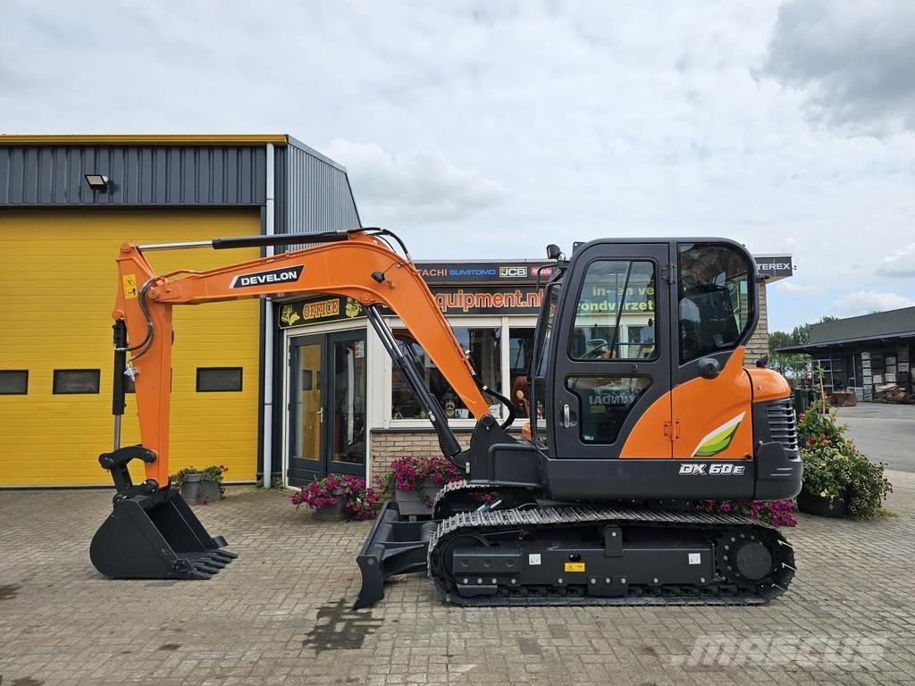 Develon DX60E-10N Minigrävare < 7t