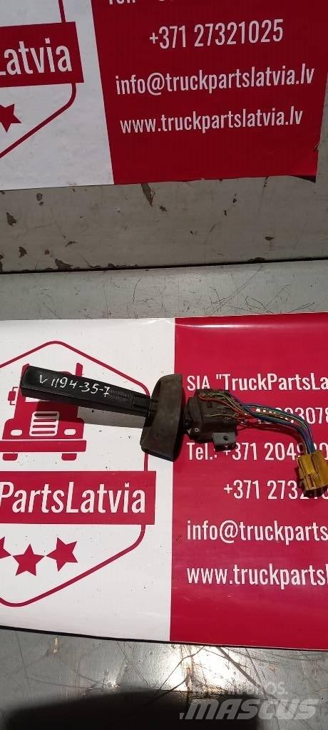 Volvo FH 12.   1624133 Hytter och interiör