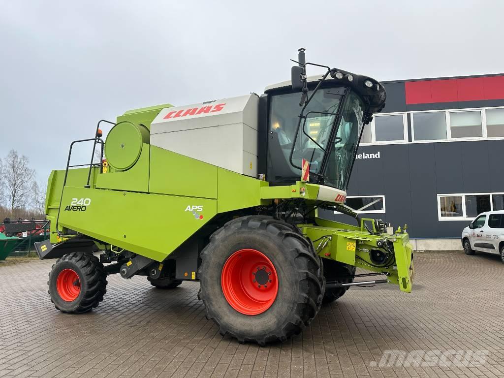 CLAAS Avero 240 Skördetröskor