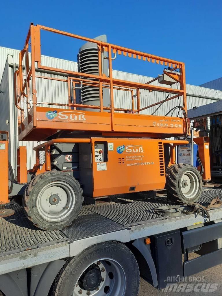 SkyJack SJ 6826 RT Saxliftar