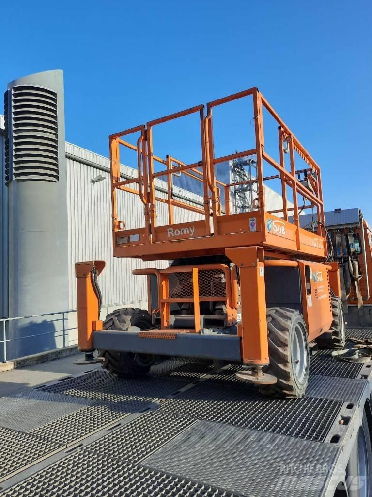 SkyJack SJ 6826 RT Saxliftar