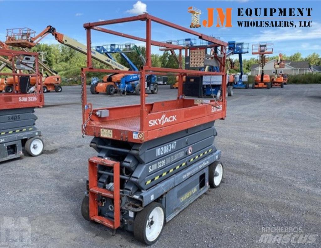SkyJack SJ III 3226 Saxliftar