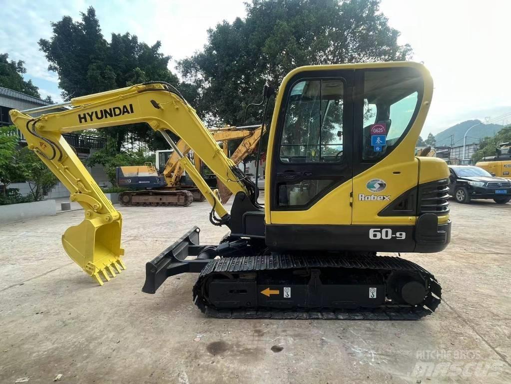 Hyundai R60-9 Bandgrävare