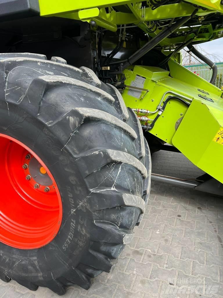 CLAAS Lexion 750 Skördetröskor