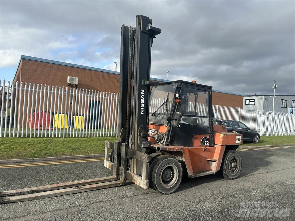 Nissan ZWF05H70U Dieselmotviktstruckar
