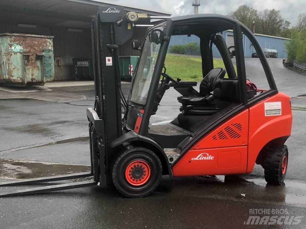Linde H25T Gasolmotviktstruckar