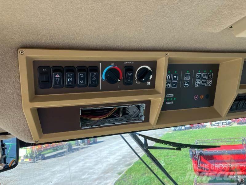 John Deere 7300 Självgående fälthackar