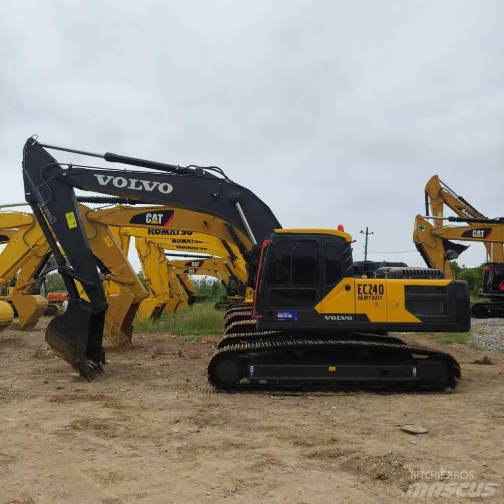 Volvo EC 240 Bandgrävare