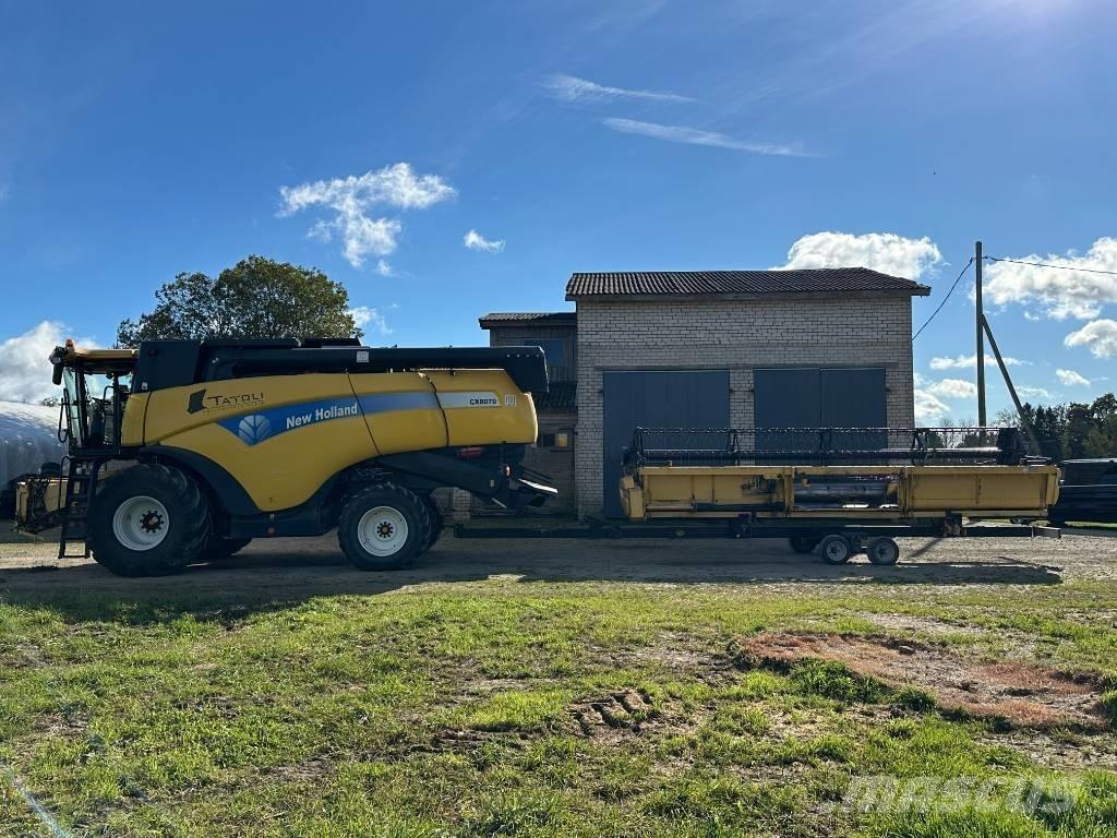 New Holland CX 8070 Skördetröskor