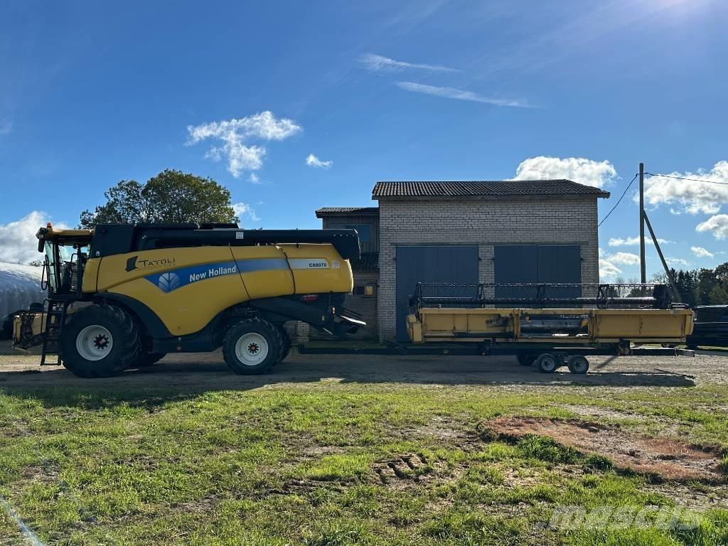 New Holland CX 8070 Skördetröskor