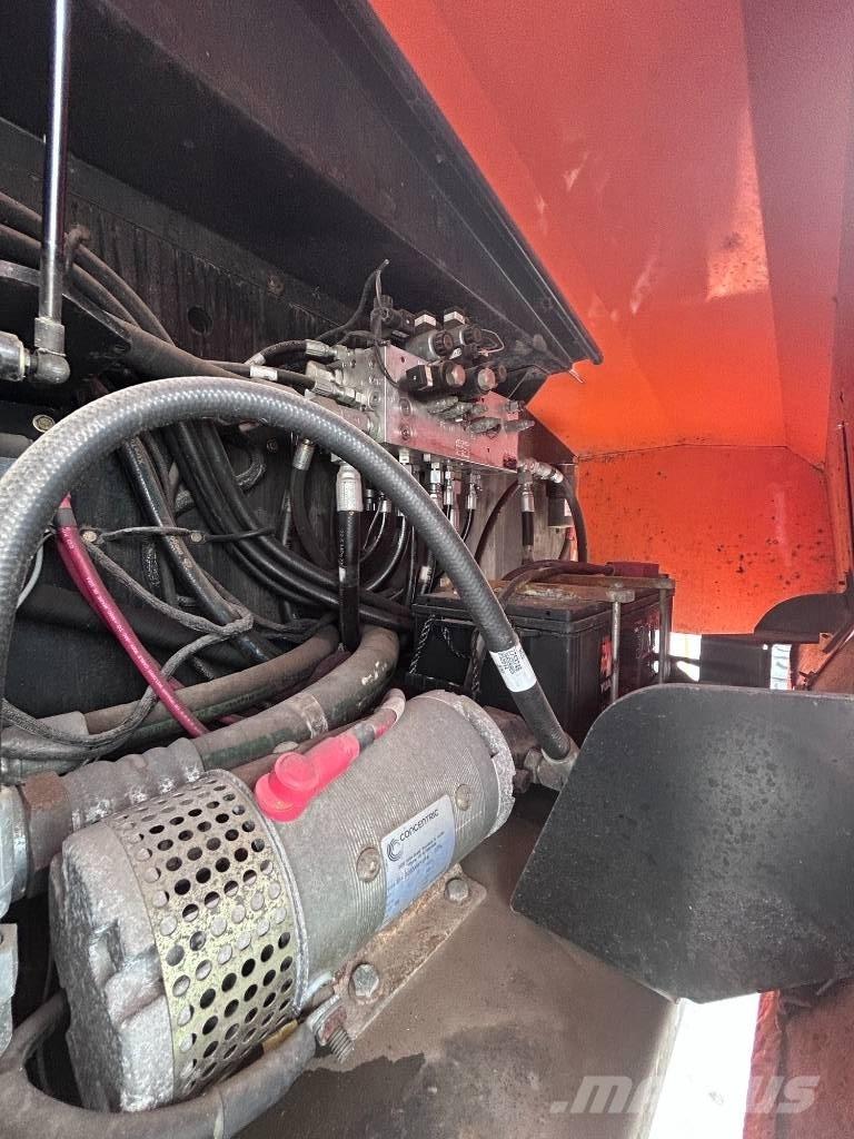 JLG 1500 SJ Teleskop bomliftar