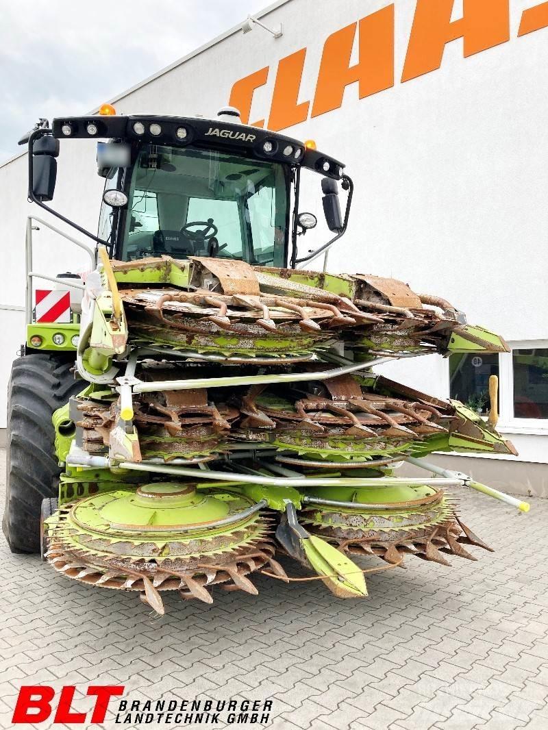 CLAAS Jaguar 950 Fälthackar