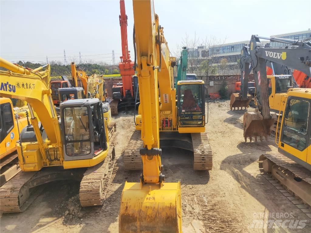 Komatsu PC 200-7 Bandgrävare