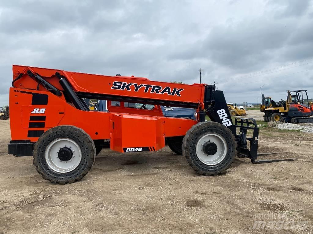 SkyTrak 8042 Teleskoplastare