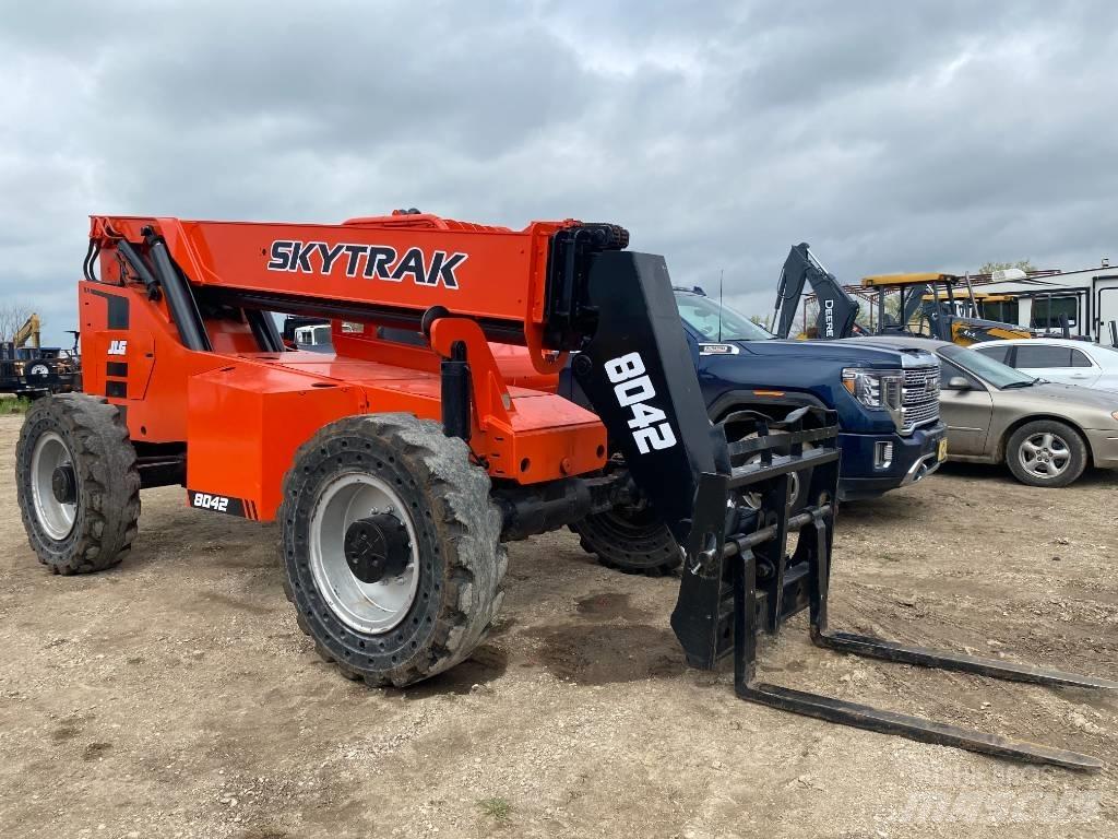 SkyTrak 8042 Teleskoplastare