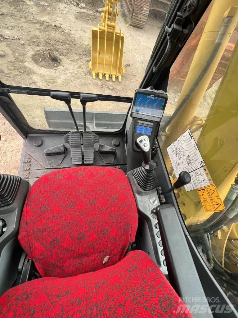 Komatsu PC 70-8 Bandgrävare