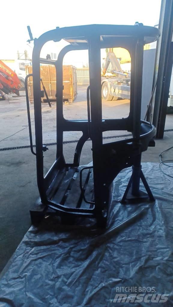 Yanmar Vio 45 Hytter och interiör