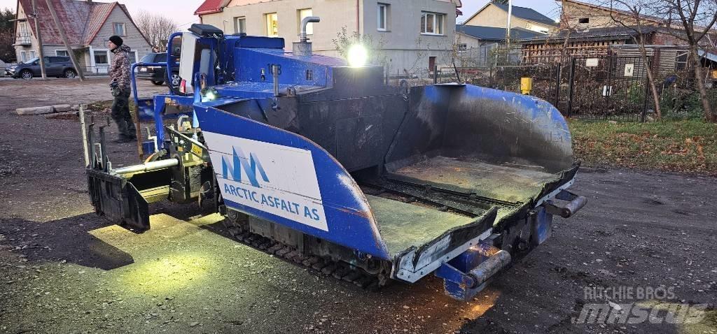CAT AP 255 E Asfaltsläggningsmaskiner