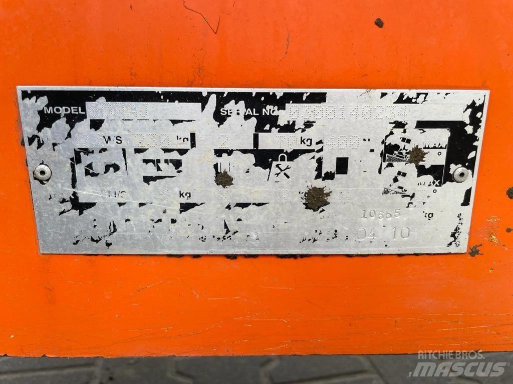 JLG 600 AJ Bomliftar