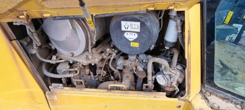 Komatsu D 65 PX-17 Bandschaktare