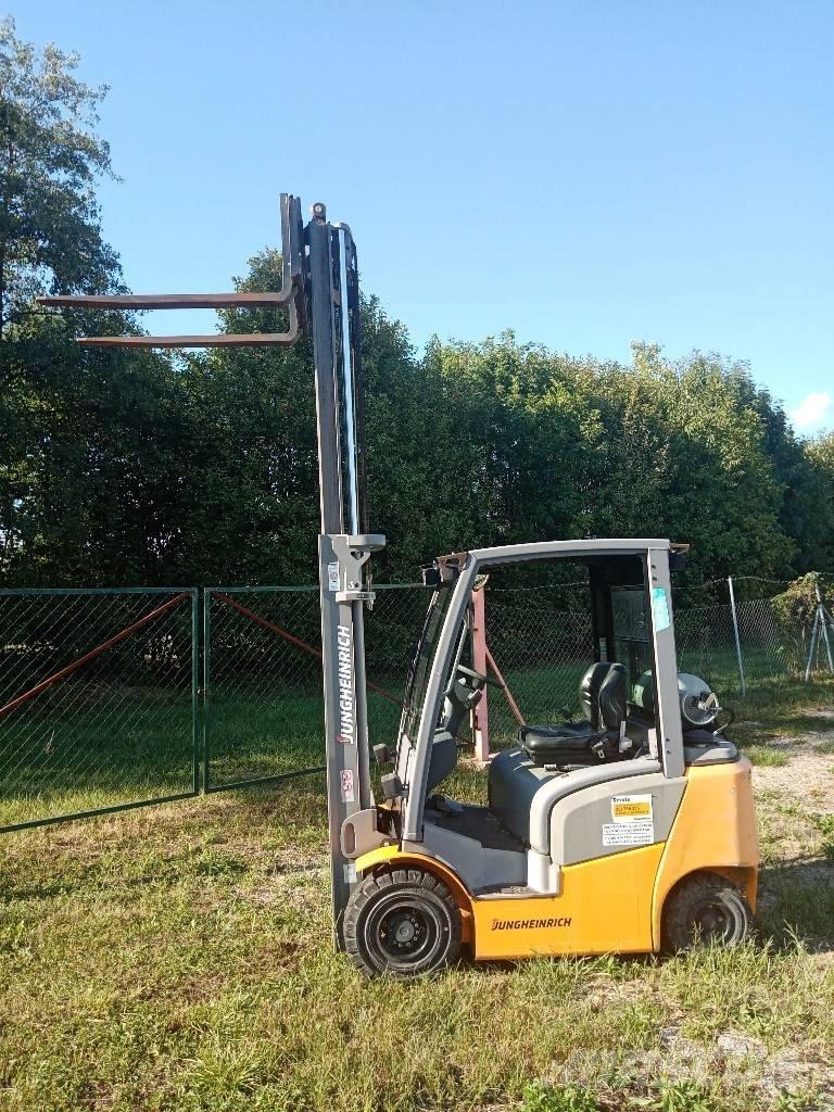 Jungheinrich TFG 320 Gasolmotviktstruckar