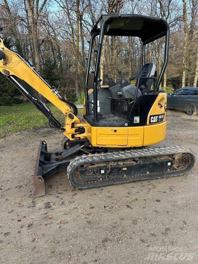 CAT 303.5 E CR Minigrävare < 7t