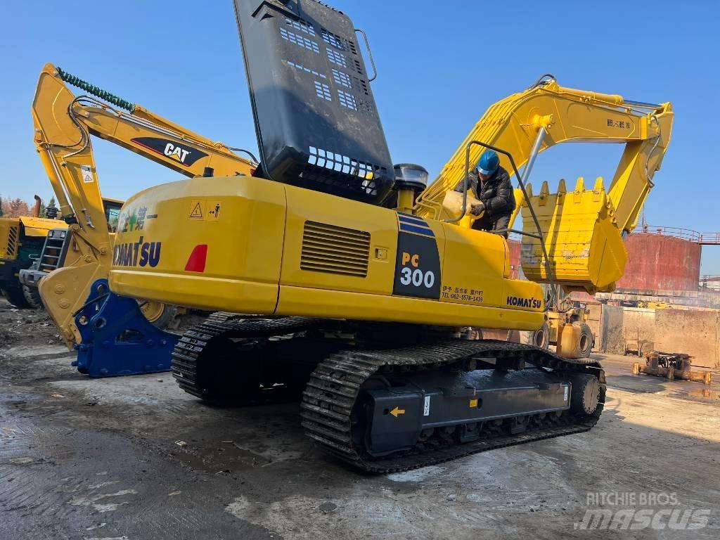 Komatsu PC300 Bandgrävare