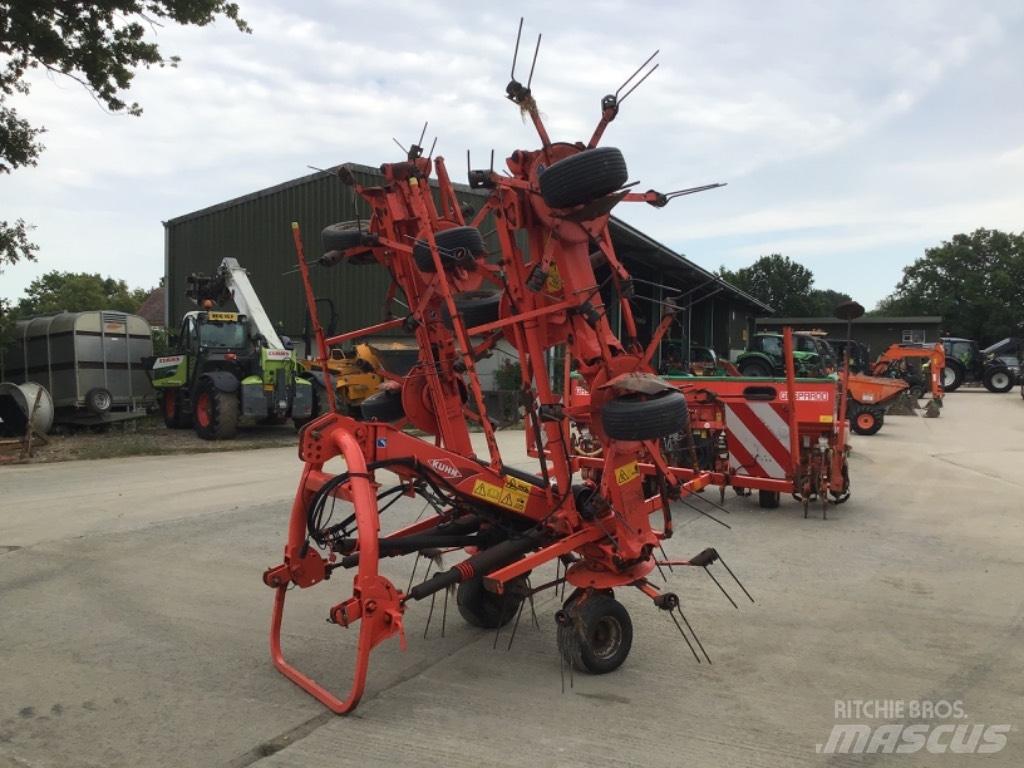 Kuhn GF 8702 Vändare och luftare