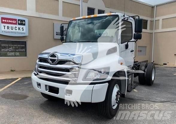 Hino L7 Tippbilar
