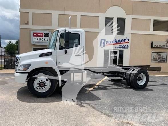 Hino L7 Tippbilar